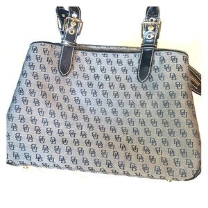 Dooney & Bourke 3 Pocket Bag w/ ID & Glasses case